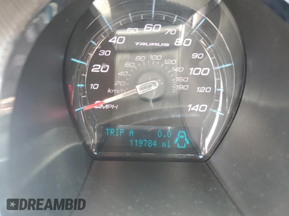 2011 Ford Taurus SEL z VIN 1FAHP2EWXBG190610, wystawiony jako Copart lot #56993785 z przebiegiem 119 784 mil mil oraz Szkoda całkowita • Salvage title. Historia ofert i sprzedaży dostępna na DreamBid. Obrazek 9.