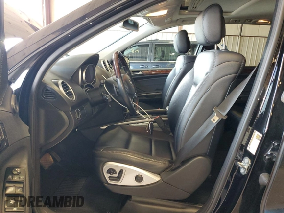 2011 Mercedes-Benz M 350 z VIN 4JGBB8GB4BA634476, wystawiony jako Copart lot #55727835 z przebiegiem 173 516 mil mil oraz Szkoda całkowita • Salvage title. Historia ofert i sprzedaży dostępna na DreamBid. Obrazek 7.