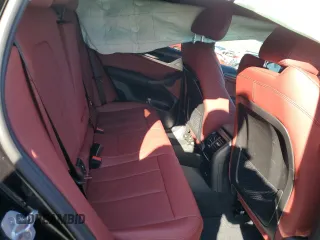 2025 BMW X4 xDrive30i z VIN 5UX33DT02S9X64212, wystawiony jako Copart lot #83121124 z przebiegiem Nie podano mil oraz Szkoda całkowita • Salvage title. Historia ofert i sprzedaży dostępna na DreamBid. Obrazek 12.