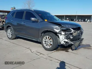2019 Nissan Rogue SV with VIN KNMAT2MT3KP525060, listed as a IAAI auction lot 41770350 with 123,614 mi miles. Bid and sale history available at carsss.com. Image 1.