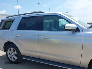 2019 Ford Expedition XLT with VIN 1FMJU1HTXKEA16110, listed as a IAAI auction lot 42348106 with 95,116 mi miles and . Bid and sale history available at DreamBid. Image 14.