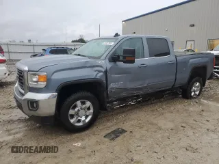 2016 GMC Sierra 2500HD SLE z VIN 1GT12SEG1GF139979, wystawiony jako Copart lot #81057924 z przebiegiem 107 533 mil mil oraz Czysty tytuł • Clean title. Historia ofert i sprzedaży dostępna na DreamBid. Obrazek 1.