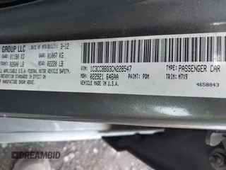 2012 Chrysler 200 Touring z VIN 1C3CCBBG3CN228547, wystawiony jako IAAI lot #42397903 z przebiegiem 158 982 mil mil oraz . Historia ofert i sprzedaży dostępna na DreamBid. Obrazek 9.