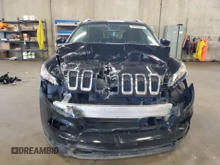 2017 Jeep Cherokee Latitude with VIN 1C4PJLCB7HW643173, listed as a Copart auction lot 62900685 with 108,531 mi miles and Salvage title. Bid and sale history available at DreamBid. Image 5.