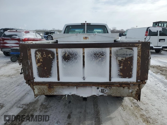 1994 GMC Sierra 3500 z VIN 1GTGC34K0RE552892, wystawiony jako Copart lot #45672255 z przebiegiem 379 943 mil mil oraz Szkoda całkowita • Salvage title. Historia ofert i sprzedaży dostępna na DreamBid. Obrazek 6.