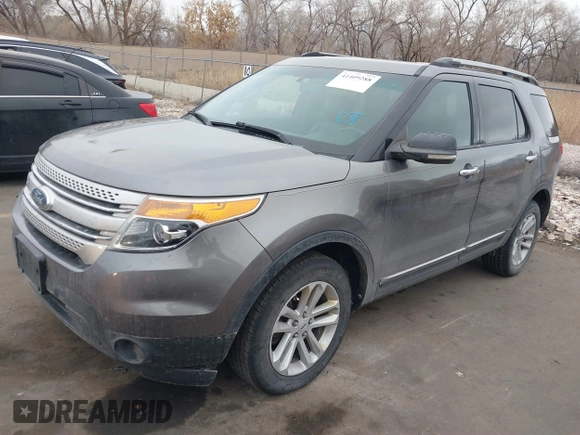 2011 Ford Explorer XLT with VIN 1FMHK8D84BGA89749, listed as a IAAI auction lot 41409288 with 171,938 mi miles and . Bid and sale history available at carsss.com. Image 17.