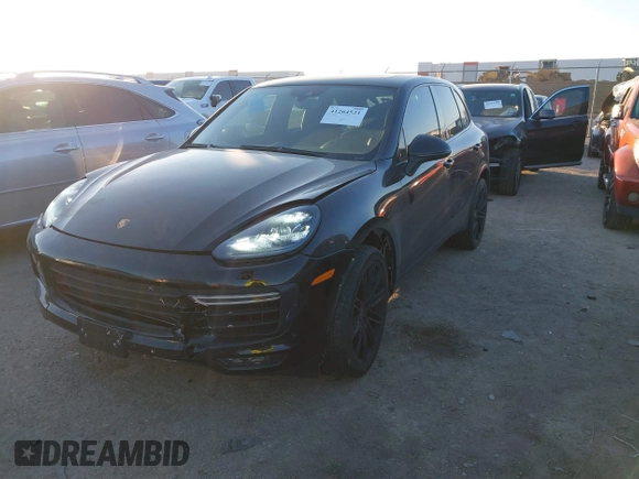 2017 Porsche Cayenne Turbo z VIN WP1AC2A2XHLA92993, wystawiony jako IAAI lot #41264521 z przebiegiem 83 257 mil mil oraz . Historia ofert i sprzedaży dostępna na DreamBid. Obrazek 18.