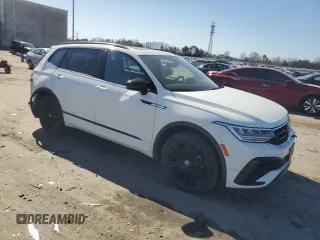 2022 Volkswagen Tiguan SE R-Line Black z VIN 3VV8B7AX5NM094495, wystawiony jako Copart lot #48711895 z przebiegiem 42 336 mil mil oraz Szkoda całkowita • Salvage title. Historia ofert i sprzedaży dostępna na DreamBid. Obrazek 4.