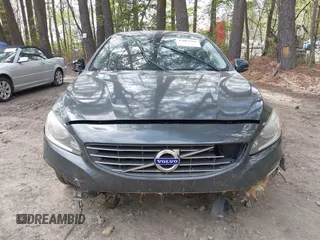 2015 Volvo S60 T5 Premier z VIN YV1612TB2F1307263, wystawiony jako IAAI lot #42002548 z przebiegiem 107 433 mil mil oraz . Historia ofert i sprzedaży dostępna na DreamBid. Obrazek 11.