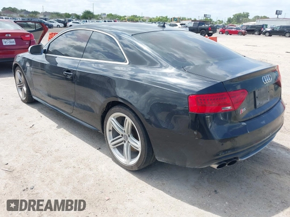 2013 Audi S5 Prestige z VIN WAUVGAFR8DA015727, wystawiony jako IAAI lot #42445090 z przebiegiem 136 237 mil mil oraz . Historia ofert i sprzedaży dostępna na DreamBid. Obrazek 3.