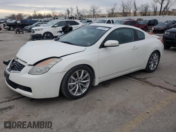 2009 Nissan Altima 3.5 SE with VIN 1N4BL24E29C105528, listed as a Copart auction lot 84182064 with 138,024 mi miles and Salvage Title. Bid and sale history available at carsss.com. Image 1.