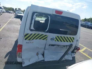 2017 Nissan NV200 S с VIN 3N6CM0KN5HK696818, выставлен на аукционе IAAI как лот 40334418 с пробегом 219 841 миль миль и . История ставок и продаж доступна на DreamBid. Изображение 6.
