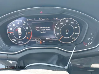 2018 Audi Q5 Premium z VIN WA1ANAFY1J2234527, wystawiony jako IAAI lot #42283442 z przebiegiem 62 767 mil mil oraz . Historia ofert i sprzedaży dostępna na DreamBid. Obrazek 7.