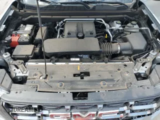 2024 GMC Canyon 4WD AT4 with VIN 1GTP6DEK2R1128570, listed as a Copart auction lot 69968624 with 4,296 mi miles and Clean Title. Bid and sale history available at carsss.com. Image 11.