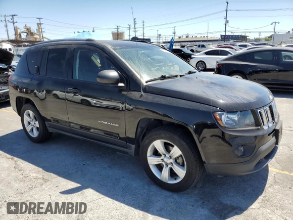 2016 Jeep Compass Sport z VIN 1C4NJDBBXGD571961, wystawiony jako Copart lot #63470435 z przebiegiem 156 418 mil mil oraz Czysty tytuł • Clean title. Historia ofert i sprzedaży dostępna na DreamBid. Obrazek 4.