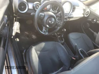 2012 MINI Convertible с VIN WMWZN3C52CT134185, выставлен на аукционе Copart как лот 48370125 с пробегом 109 743 миль миль и Чистый • Clean title. История ставок и продаж доступна на DreamBid. Изображение 8.