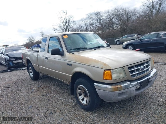 2002 Ford Ranger XL with VIN 1FTYR14U62TA20654, listed as a IAAI auction lot 41708703 with 197,549 mi miles. Bid and sale history available at carsss.com. Image 1.