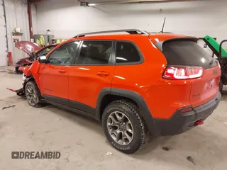2021 Jeep Cherokee Trailhawk с VIN 1C4PJMBX2MD236855, выставлен на аукционе IAAI как лот 41254855 с пробегом 18 452 миль миль и . История ставок и продаж доступна на DreamBid. Изображение 3.
