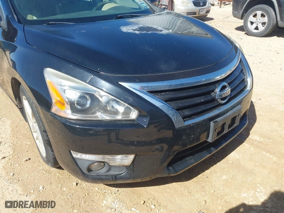 2013 Nissan Altima 2.5 SL with VIN 1N4AL3AP2DN525942, listed as a IAAI auction lot 41687804 with 111,120 mi miles. Bid and sale history available at carsss.com. Image 6.