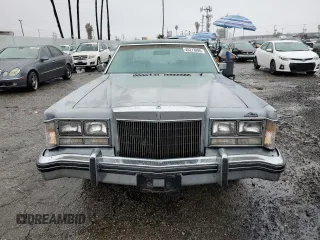 1977 Lincoln Continental with VIN 7W84F813150, listed as a Copart auction lot 45213895 with 91,794 mi miles and Salvage Title. Bid and sale history available at DreamBid. Image 5.