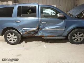 2007 Chrysler Aspen Limited with VIN 1A8HW58227F523329, listed as a IAAI auction lot 41276139 with 175,041 mi miles. Bid and sale history available at carsss.com. Image 6.