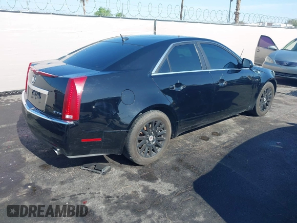 2008 Cadillac CTS RWD z VIN 1G6DF577180143506, wystawiony jako IAAI lot #42422201 z przebiegiem 157 003 mil mil oraz . Historia ofert i sprzedaży dostępna na DreamBid. Obrazek 4.