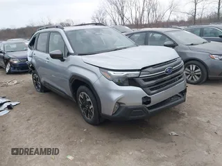 2025 Subaru Forester Premium with VIN JF2SLDBC5SH538293, listed as a IAAI auction lot 41898976 with 424 mi miles and . Bid and sale history available at DreamBid. Image 1.