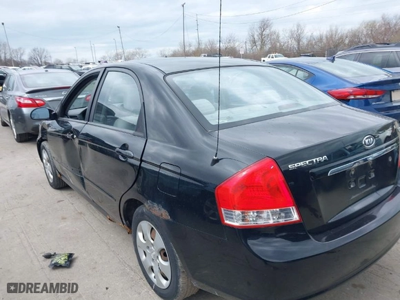 2008 Kia Spectra EX with VIN KNAFE121585528278, listed as a IAAI auction lot 41845648 with 237,008 mi miles. Bid and sale history available at carsss.com. Image 3.