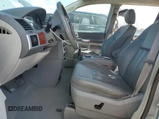 2008 Chrysler Town & Country Touring с VIN 2A8HR54P98R803719, выставлен на аукционе Copart как лот 46931805 с пробегом 159 751 миль миль и Списание • Salvage title. История ставок и продаж доступна на DreamBid. Изображение 7.