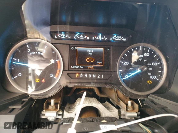 2018 Ford F-250 XL z VIN 1FT7W2BT2JEB62944, wystawiony jako Copart lot #88755885 z przebiegiem 145 386 mil mil oraz Czysty tytuł • Clean title. Historia ofert i sprzedaży dostępna na DreamBid. Obrazek 9.