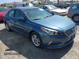 2016 Hyundai Sonata SE z VIN 5NPE24AF2GH290815, wystawiony jako IAAI lot #42314347 z przebiegiem 126 116 mil mil oraz . Historia ofert i sprzedaży dostępna na DreamBid. Obrazek 1.