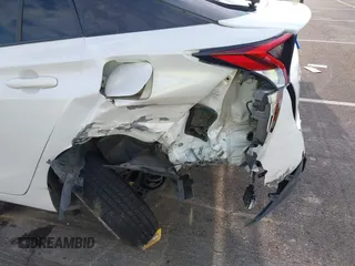 2018 Toyota Prius Two with VIN JTDKARFU1J3066710, listed as a IAAI auction lot 41636185 with 123,399 mi miles. Bid and sale history available at carsss.com. Image 6.