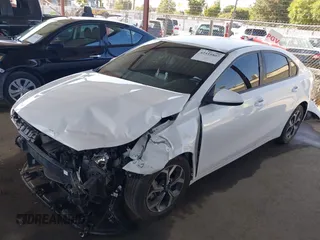 2021 Kia Forte LXS z VIN 3KPF24AD8ME355556, wystawiony jako IAAI lot #42555807 z przebiegiem 29 462 mil mil oraz . Historia ofert i sprzedaży dostępna na DreamBid. Obrazek 18.