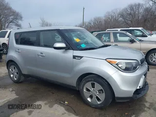2014 Kia Soul with VIN KNDJN2A28E7700722, listed as a IAAI auction lot 41710340 with 106,234 mi miles. Bid and sale history available at carsss.com. Image 14.