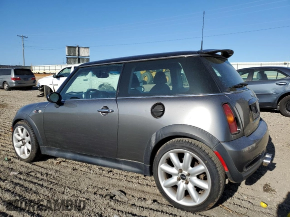 2003 MINI Hardtop S with VIN WMWRE33423TD73097, listed as a Copart auction lot 54743065 with 166,289 mi miles and Clean Title. Bid and sale history available at DreamBid. Image 2.
