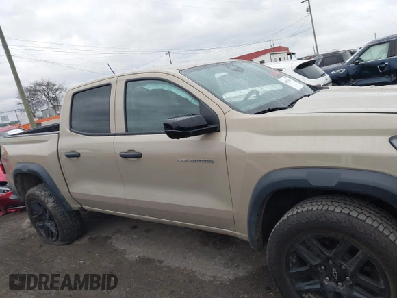 2023 Chevrolet Colorado 4WD Trail Boss with VIN 1GCPTEEK8P1239877, listed as a IAAI auction lot 40893691 with 30,617 mi miles. Bid and sale history available at carsss.com. Image 13.