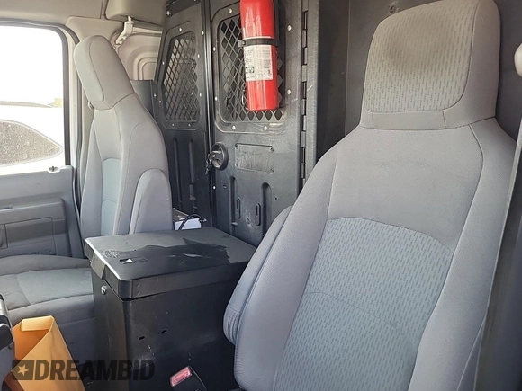 2013 Ford Econoline Cargo Commercial z VIN 1FTNE1EW1DDA61995, wystawiony jako IAAI lot #42516622 z przebiegiem 182 503 mil mil oraz . Historia ofert i sprzedaży dostępna na DreamBid. Obrazek 12.