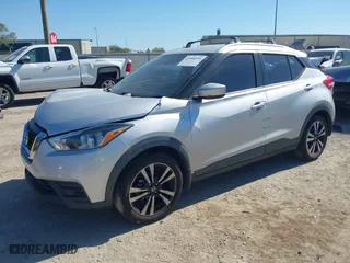 2018 Nissan Kicks SR with VIN 3N1CP5CU5JL532145, listed as a IAAI auction lot 41806458 with 109,721 mi miles. Bid and sale history available at carsss.com. Image 17.