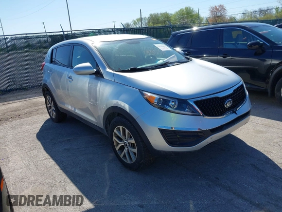 2016 Kia Sportage LX with VIN KNDPB3AC4G7812616, listed as a IAAI auction lot 42118087 with 179,500 mi miles. Bid and sale history available at carsss.com. Image 1.