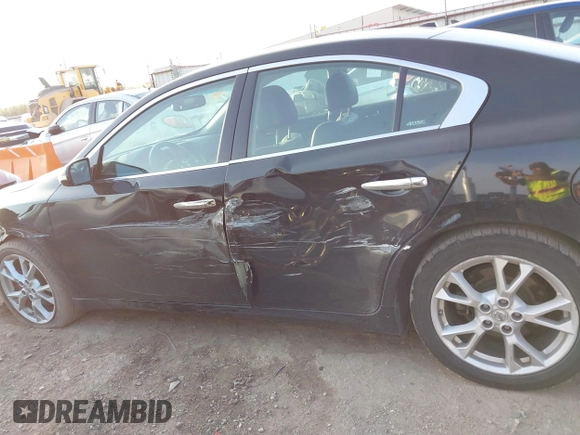 2012 Nissan Maxima SV z VIN 1N4AA5AP7CC858861, wystawiony jako IAAI lot #41804500 z przebiegiem 125 198 mil mil oraz . Historia ofert i sprzedaży dostępna na DreamBid. Obrazek 14.