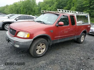 2002 Ford F-150 XL z VIN 1FTRX18L12NA76744, wystawiony jako Copart lot #57335455 z przebiegiem Nie podano mil oraz Czysty tytuł • Clean title. Historia ofert i sprzedaży dostępna na DreamBid. Obrazek 1.