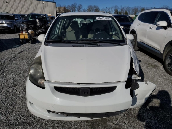 2007 Honda Fit Sport with VIN JHMGD38697S051734, listed as a Copart auction lot 49152495 with 88,209 mi miles and Salvage Title. Bid and sale history available at carsss.com. Image 5.