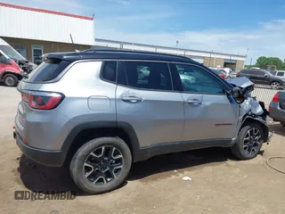2020 Jeep Compass Trailhawk with VIN 3C4NJDDB7LT159532, listed as a IAAI auction lot 42243833 with 118,566 mi miles and . Bid and sale history available at DreamBid. Image 14.