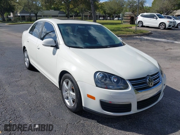 2008 Volkswagen Jetta Sedan SE with VIN 3VWRM71K08M108404, listed as a IAAI auction lot 41595159 with 125,031 mi miles. Bid and sale history available at carsss.com. Image 1.
