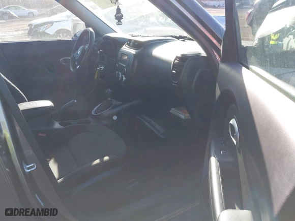 2019 Kia Soul with VIN KNDJN2A28K7658063, listed as a IAAI auction lot 41373746 with 75,161 mi miles. Bid and sale history available at carsss.com. Image 5.