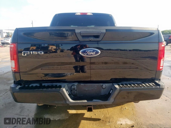 2017 Ford F-150 XL z VIN 1FTEW1CP1HKE12835, wystawiony jako Copart lot #55514815 z przebiegiem 121 601 mil mil oraz Czysty tytuł • Clean title. Historia ofert i sprzedaży dostępna na DreamBid. Obrazek 6.
