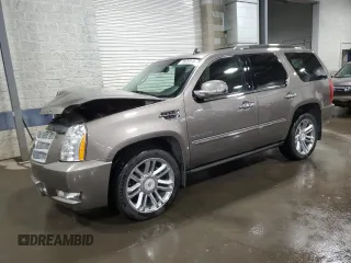 2014 Cadillac Escalade Platinum z VIN 1GYS4DEFXER185821, wystawiony jako Copart lot #78926874 z przebiegiem 142 534 mil mil oraz Szkody całkowita. Historia ofert i sprzedaży dostępna na DreamBid. Obrazek 1.