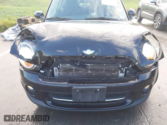 2012 MINI Hardtop with VIN WMWSU3C50CT185690, listed as a IAAI auction lot 42367571 with 63,303 mi miles and . Bid and sale history available at DreamBid. Image 6.