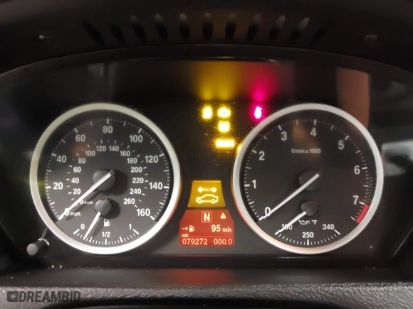 2014 BMW X6 xDrive35i with VIN 5UXFG2C51E0K41841, listed as a IAAI auction lot 41851513 with 79,272 mi miles. Bid and sale history available at carsss.com. Image 7.