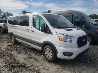 2022 Ford Transit Passenger XL with VIN 1FBAX2Y89NKA53821, listed as a Copart auction lot 69868604 with 56,233 mi miles and Salvage Title. Bid and sale history available at carsss.com. Image 4.